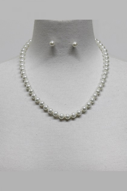 Elegance Pearl Necklace