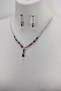 Simple rhinestone necklace set