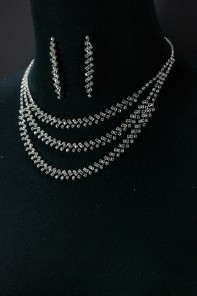 3 line elegance necklace set