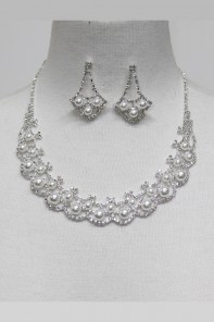 Pearl Rhinestone Necklace Set