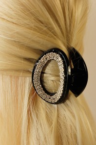 Oval rhinestone hair clip